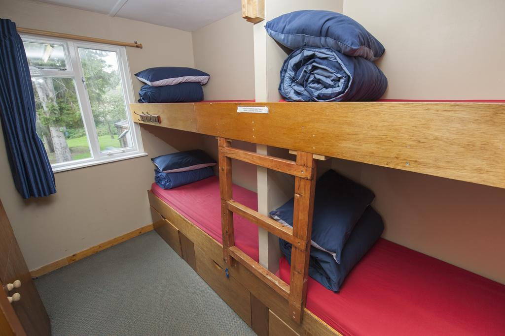 Craggan Outdoors Ardenbeg Bunkhouse Hostel Grantown-on-Spey Room photo