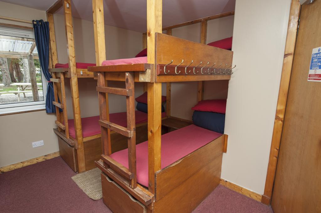 Craggan Outdoors Ardenbeg Bunkhouse Hostel Grantown-on-Spey Room photo